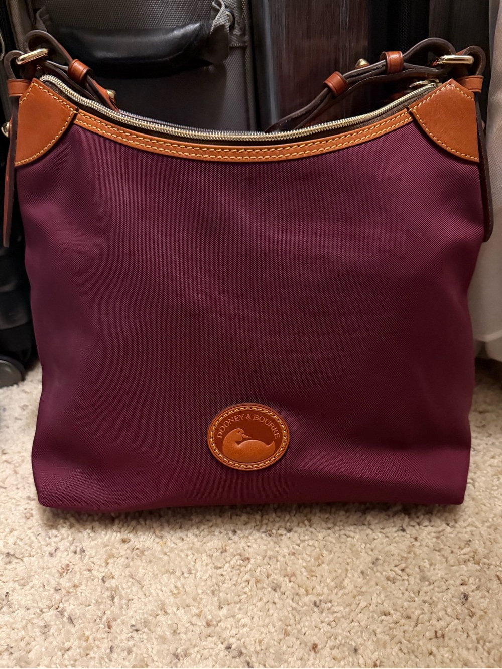 Dooney & Bourke Large Erica Women's Bag NWT - Picture 2 of 6